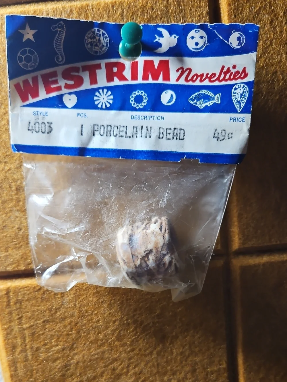 3 Random Vintage Ceramic Beads